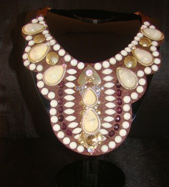 Maxi Colar Egípcio Marrom